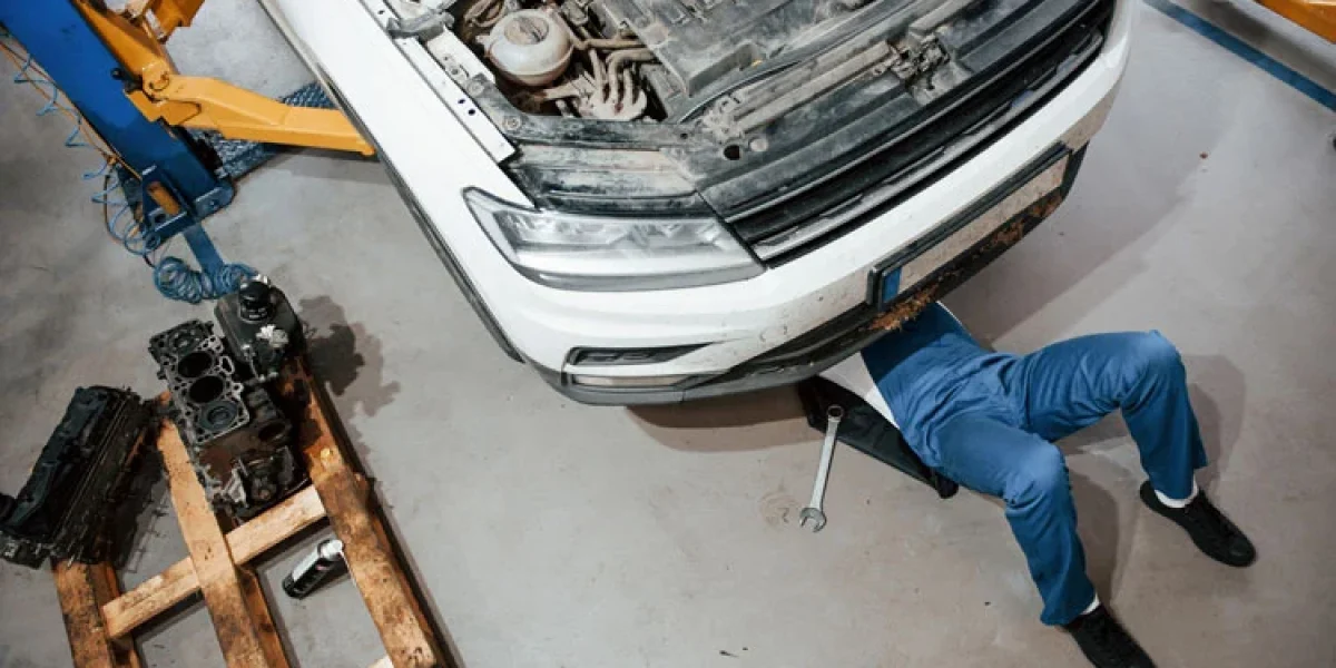 reparinig-a-audi-car